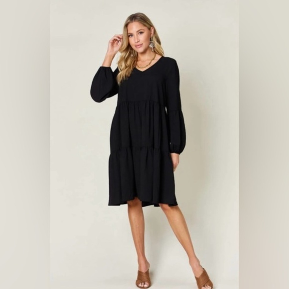 NWT Gorgeous Boho Lightweight Black Long Sleeve V-Neck Tiered Swing Dress! XL